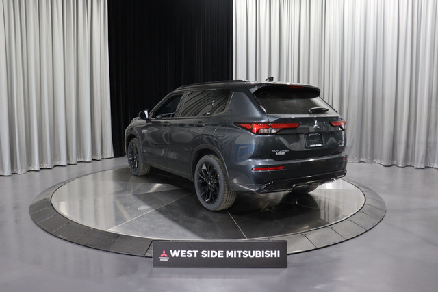 2025 Mitsubishi Outlander PHEV GT NOIR in Cars & Trucks in Edmonton - Image 4