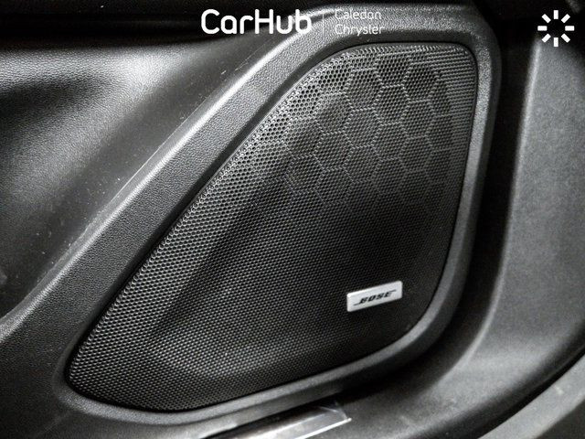 2022 GMC Terrain Denali AWD Pano Roof Vented Seats Handsfree in Cars & Trucks in Mississauga / Peel Region - Image 4