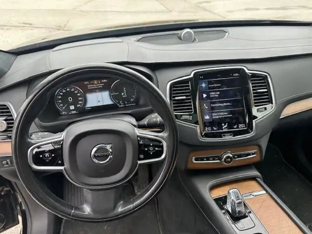 2017 Volvo XC90 Hybrid AWD T8 Excellence 1 Owner 4Passenger Plug in Cars & Trucks in Mississauga / Peel Region - Image 12
