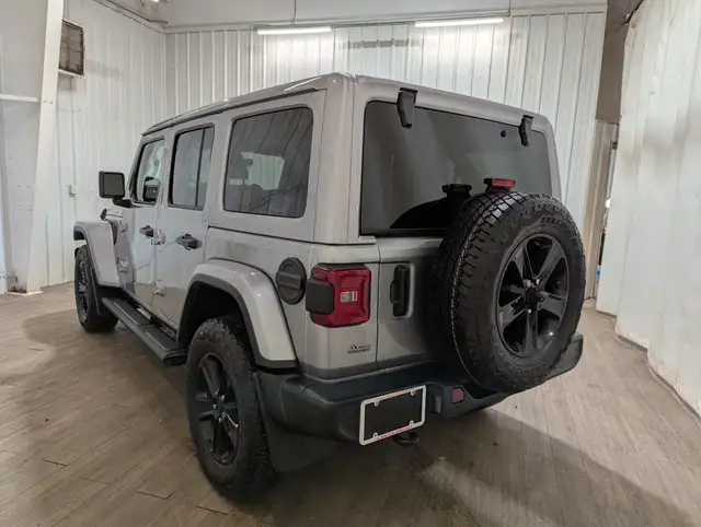 2021 Jeep Wrangler Unlimited Sahara in Cars & Trucks in Calgary - Image 6