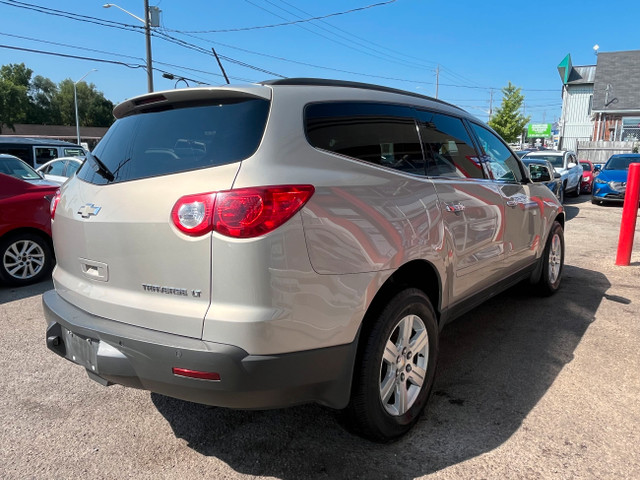 2011 Chevrolet Traverse 1LT in Cars & Trucks in Kitchener / Waterloo - Image 4