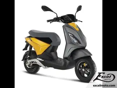 2022 Piaggio 1 ACTIVE 2022 Piaggio 1 ACTIVE Les meilleures offres de motos sont chez Excel Moto Votr...