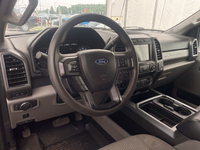 2020 Ford Super Duty F-250 SRW XLT FX4 CREW 4X4 DIESEL *PNBV 990 in Cars & Trucks in Laurentides - Image 3
