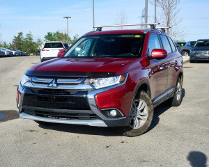2017 Mitsubishi Outlander SE | Blindspot Monitor | Cross-traffic Alert | Heated Seats | Backup Cam