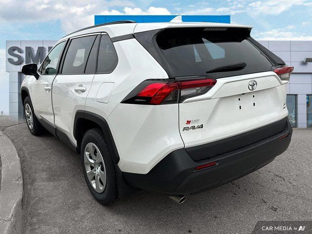 2021 Toyota RAV4 LE | AWD | Heated Seats | Back Up Cam in Cars & Trucks in Saskatoon - Image 4