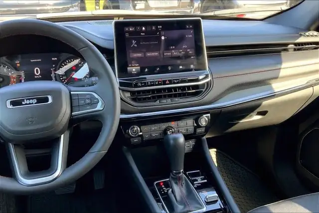 2023 Jeep Compass 4WD TRAILHAWK in Cars & Trucks in Edmonton - Image 7