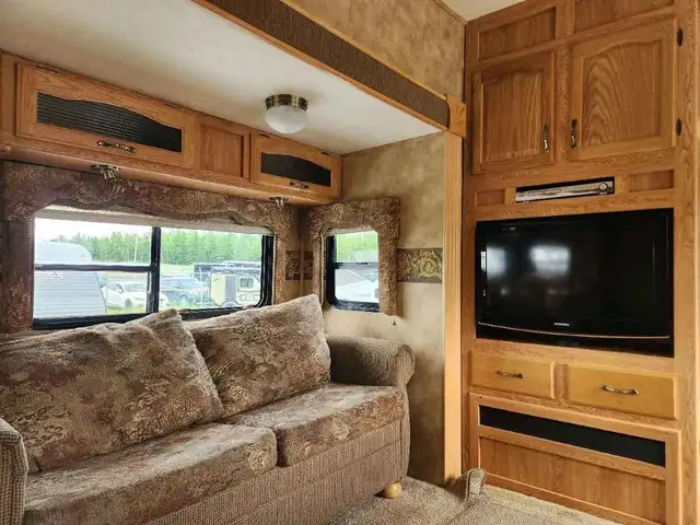 2006 Keystone Laredo 30BH *Lits superposes* in RVs & Motorhomes in Thetford Mines - Image 17
