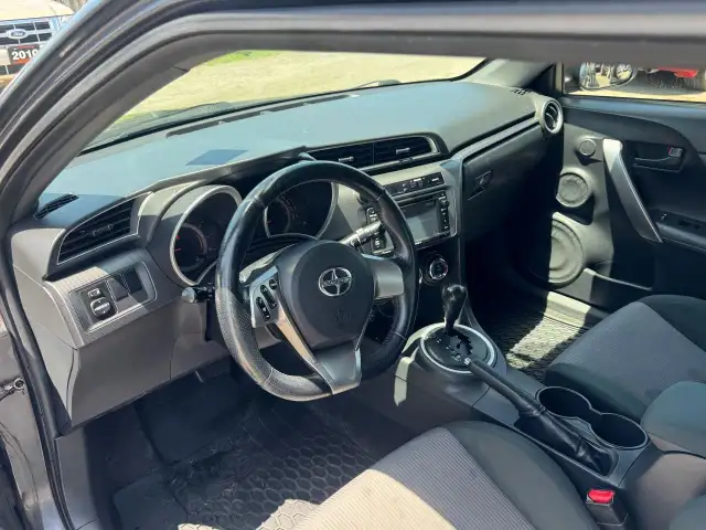 2014 Scion tC COUPE, AUTO, 4 CYL, RELIABLE, GREAT ON FUEL, CERT in Cars & Trucks in London - Image 13