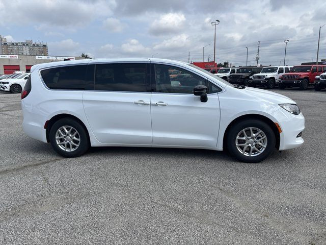 2025 Chrysler Grand Caravan SXT in Cars & Trucks in Mississauga / Peel Region - Image 4