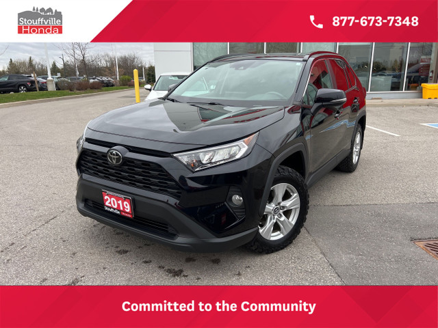 2019 Toyota RAV4 XLE *LEATHER*NICELY EQUIPPED in Cars & Trucks in Markham / York Region