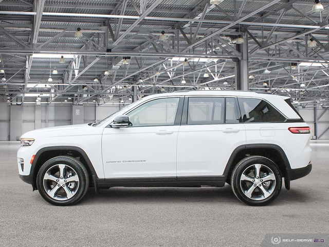  2023 Jeep Grand Cherokee Limited | Luxury Tech | Pano Roof | LI in Cars & Trucks in Mississauga / Peel Region - Image 3