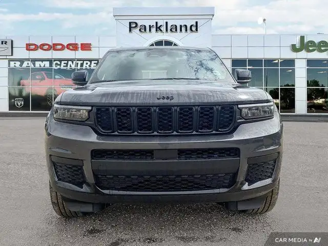 2025 Jeep Grand Cherokee L Altitude 4x4 Sunroof Nav Capable in Cars & Trucks in St. Albert - Image 9