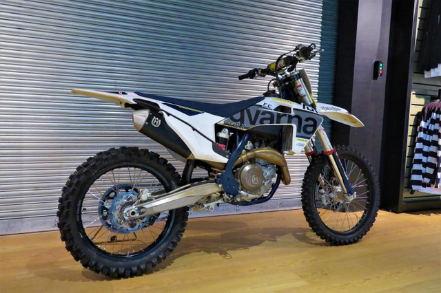 2022 Husqvarna FC450 in Dirt Bikes & Motocross in Shawinigan - Image 3