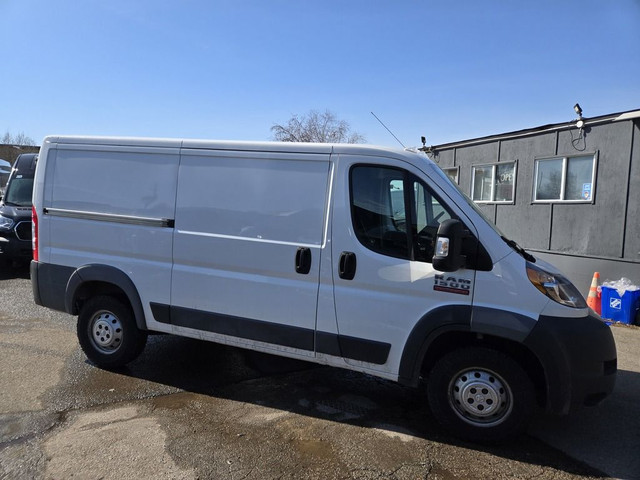 2018 Ram ProMaster Cargo Van 1500 - 136WB - V6 Gasoline - Certif in Cars & Trucks in City of Toronto - Image 2