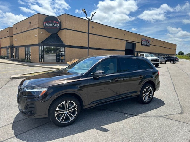 2025 Audi Q7 CLEAN CARFAX 1 OWNER LOW KM * UNIQUE COLOUR * in Cars & Trucks in Mississauga / Peel Region
