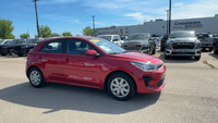 This Kia Rio is equipped with: Cloth, 6 Speakers, Cloth Seat Trim, Heated front seats, Radio: AM/FM/... (image 6)