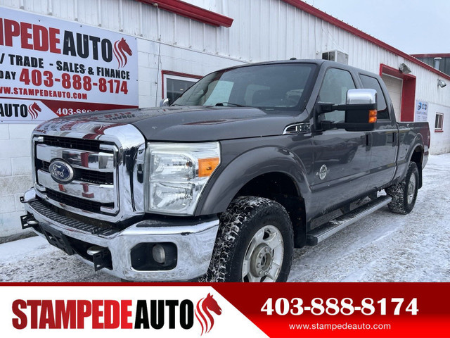 2011 Ford Super Duty F-350 SRW 6.7L DIESEL | CREW CAB | 4X4 in Cars & Trucks in Calgary