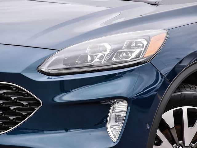 2020 Ford Escape Titanium Hybrid in Cars & Trucks in Kawartha Lakes - Image 2