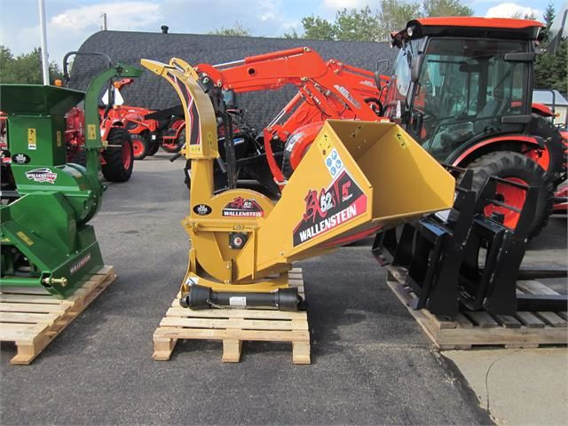 NEW Wallenstein BX36S and BX52S Wood Chipper in Farming Equipment in Strathcona County - Image 2