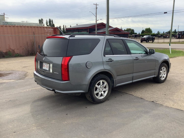 2006 Cadillac SRX in Cars & Trucks in Edmonton - Image 3