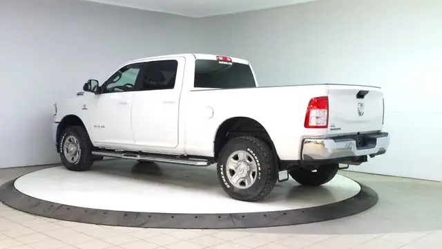 2022 Ram 2500 Big Horn Apple CarPlay/Android Auto, Rear Vision C in Cars & Trucks in Lethbridge - Image 4