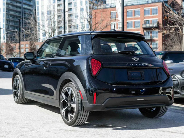 2025 MINI 3 Door S | Premier | Essentials Package | Classic Styl in Cars & Trucks in City of Toronto - Image 4