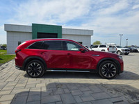 2024 Mazda CX-90 PHEV GT AWD with only 29,000kms! Loaded with 20 alloys, BOSE sound, Power Chair, Pa... (image 3)