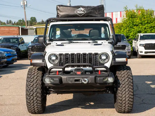 2025 Jeep Wrangler Rubicon, 2 Inch Lift, 38 Inch Tires & MORE in Cars & Trucks in Calgary - Image 19