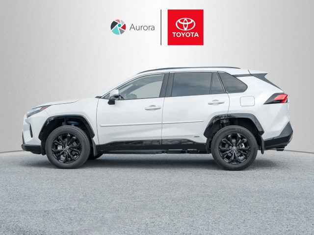 2025 Toyota RAV4 Hybrid SE in Cars & Trucks in Markham / York Region - Image 3