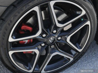 N LIGHT SPORT BUCKET SEATS Engine: Intercooled Turbo Premium Unleaded I-4 2.0 L/122 L/100Km City: 12... (image 8)