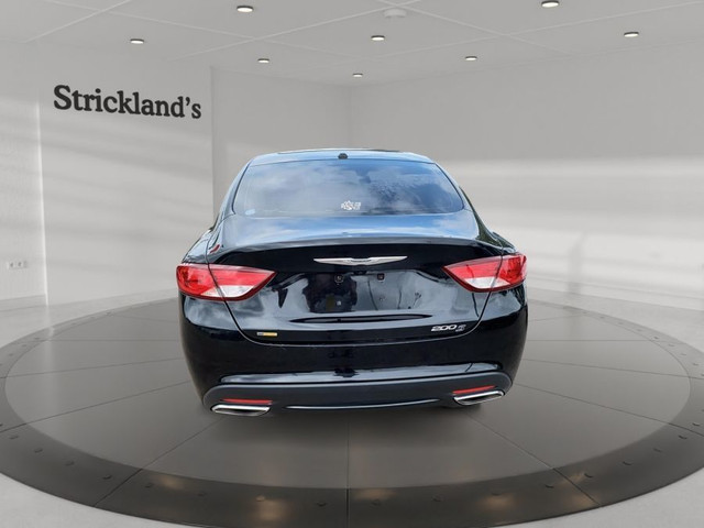 2016 CHRYSLER 200 in Cars & Trucks in Stratford - Image 4