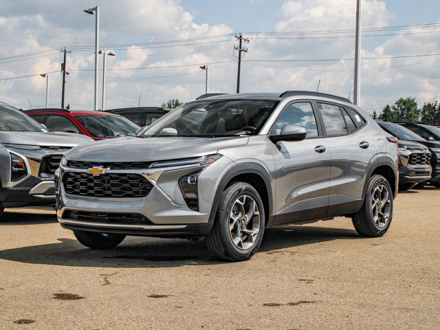 2025 Chevrolet Trax LT in Cars & Trucks in Edmonton - Image 4