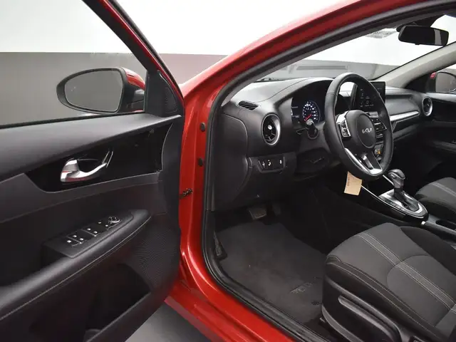 2022 Kia Forte EX APPLE CARLAY, ANDROID AUTO, HEATED SEATS, BACK in Cars & Trucks in Dartmouth - Image 15