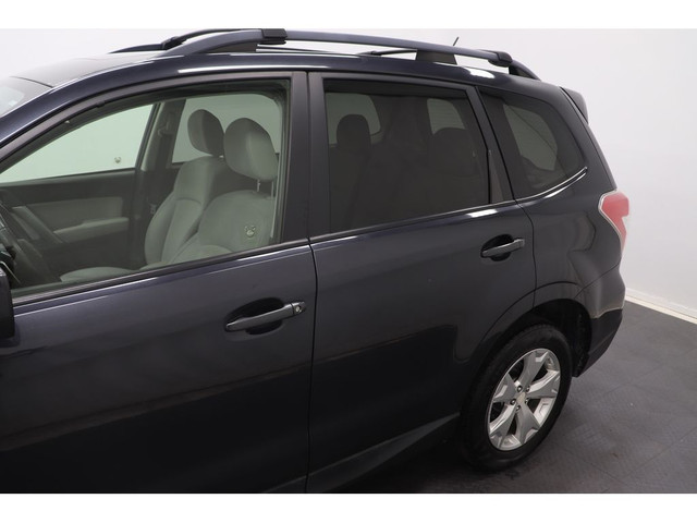 2015 Subaru Forester 2.5i TOURING, AWD, TOIT OUVRANT, BLUETOOTH in Cars & Trucks in Longueuil / South Shore - Image 4