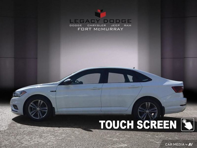2021 Volkswagen Jetta Highline in Cars & Trucks in Fort McMurray - Image 3