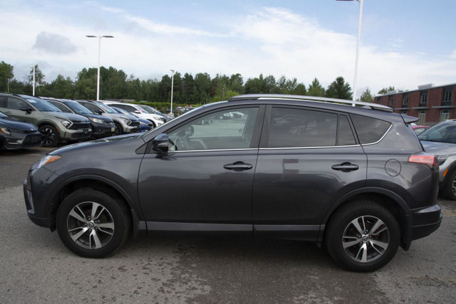 2018 TOYOTA RAV4 LE in Cars & Trucks in Oshawa / Durham Region - Image 2
