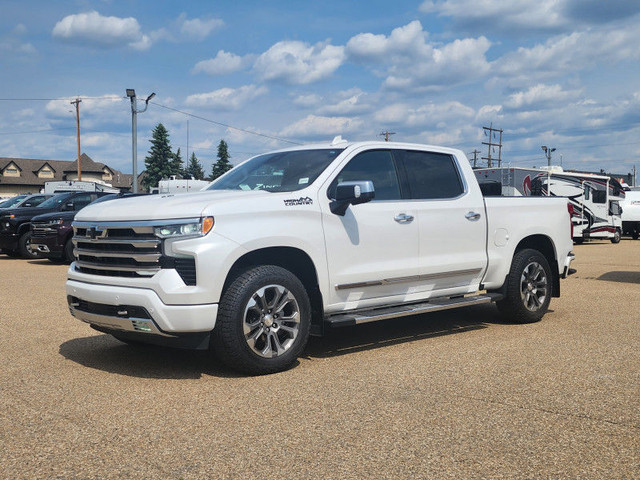 2022 Chevrolet Silverado 1500 High Country in Cars & Trucks in St. Albert - Image 2