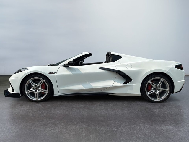 2023 Chevrolet Corvette STINGRAY 1LT 70EME ANNIVERSAIRE CUIR BRE in Cars & Trucks in Laval / North Shore - Image 3