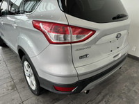 HEATED FRONT SEATS, SATELLITE RADIO, BLUETOOTH CONNECTION, TRACTION CONTROL, 4-WHEEL DISC BRAKES At... (image 5)
