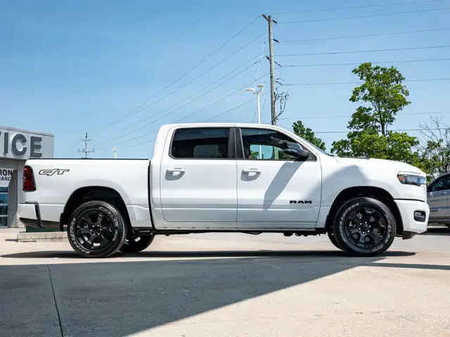 2025 Ram 1500 Sport dans Autos et camions dans Barrie - Image 10