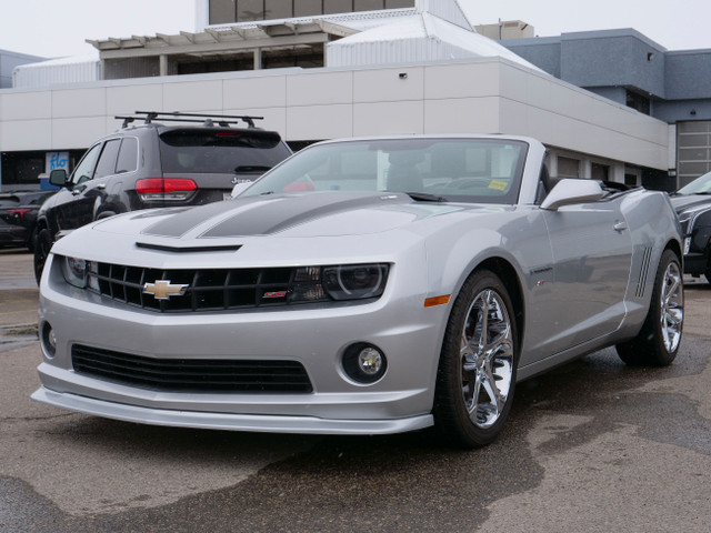 2011 Chevrolet Camaro 2SS Rally Sport Hurst 6SpdConvertible in Cars & Trucks in Calgary - Image 2