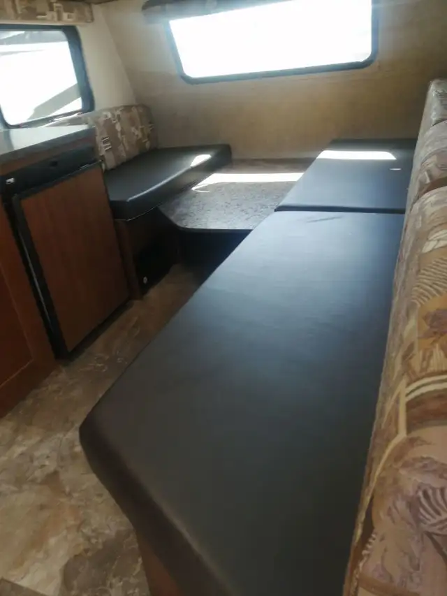 2017 JAYCO Jay Flight SLX 145RB in Travel Trailers & Campers in London - Image 6