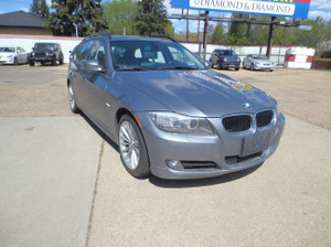 2010 BMW 3 Series 328i xDrive Touring w/ Nav/Bluetooth/USB/Pano Roof/Htd Lthr