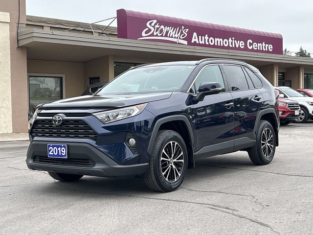  2019 Toyota RAV4 XLE AWD/ROOF/BACKUP CAM CALL NAPANEE 613-354-2 in Cars & Trucks in Belleville