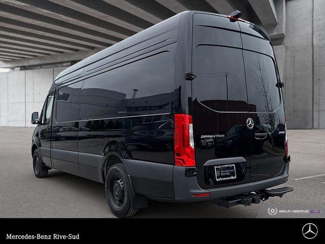 2025 Mercedes-Benz Sprinter 2500 170 Wheelbase High Roof RWD in Cars & Trucks in Longueuil / South Shore - Image 3