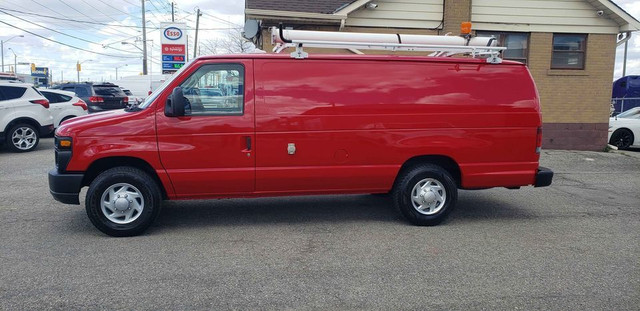 2012 Ford Econoline Cargo Van E 150 Extended , shelving, divider in Cars & Trucks in Mississauga / Peel Region - Image 2