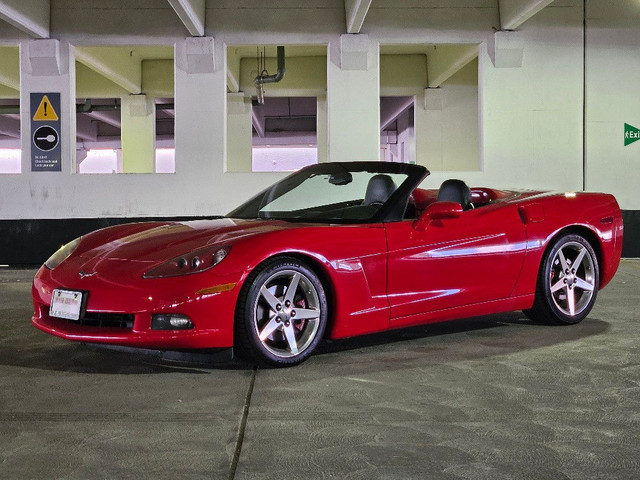 2005 CHEVROLET CORVETTE CONVERTIBLE-6 SPEED MANUAL-ALL STOCK-1 O in Cars & Trucks in City of Toronto - Image 2