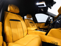 VENDU!!! Black Badge Cullinan, Black Diamond on Bespoke Interior Yellow, 22'' Part Polished Black Ba... (image 9)