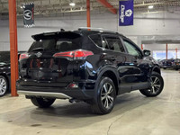 1 SEUL PROPRIETAIRE !! 2016 Toyota RAV4 XLE/AC/CAMERA/BLUETOOTH/TOIT/CRUISE/SIEGES CHAUFFANTS/MAGS/A... (image 5)