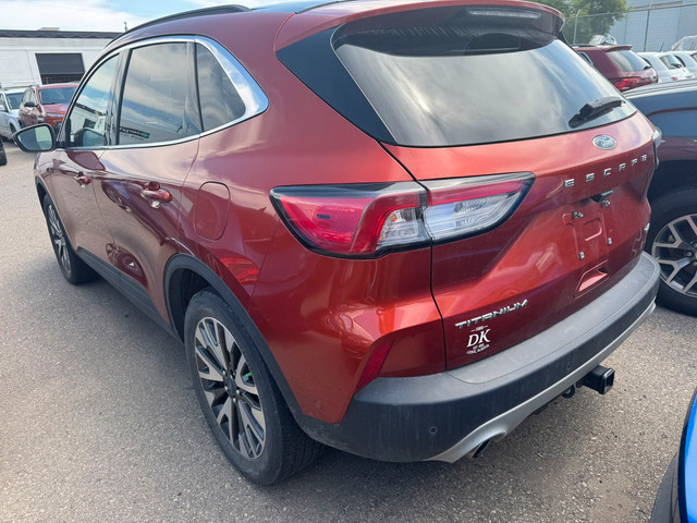 2020 Ford Escape Titanium 2.0L AWD in Cars & Trucks in Calgary - Image 2